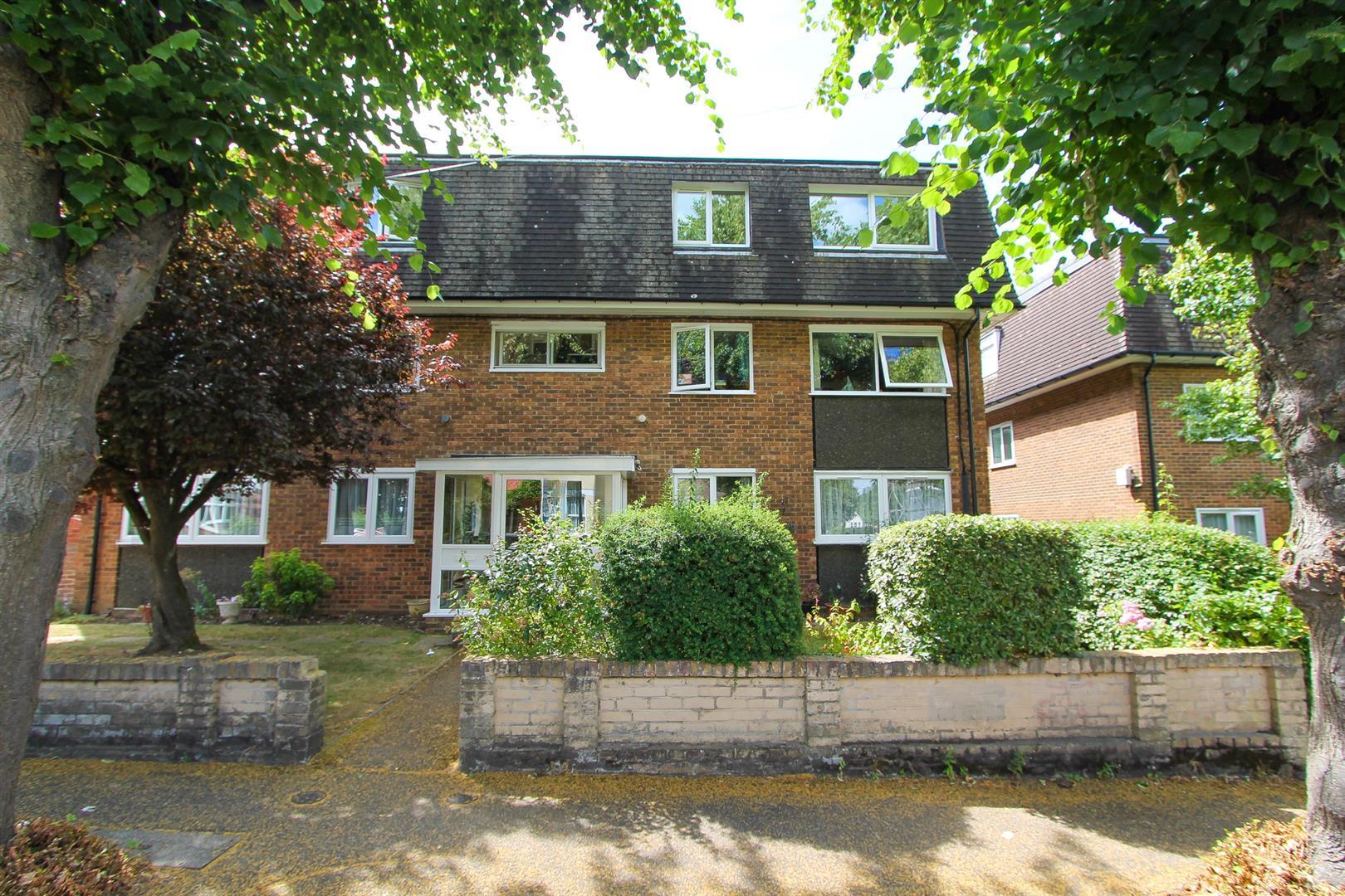 Onslow Gardens, Wallington